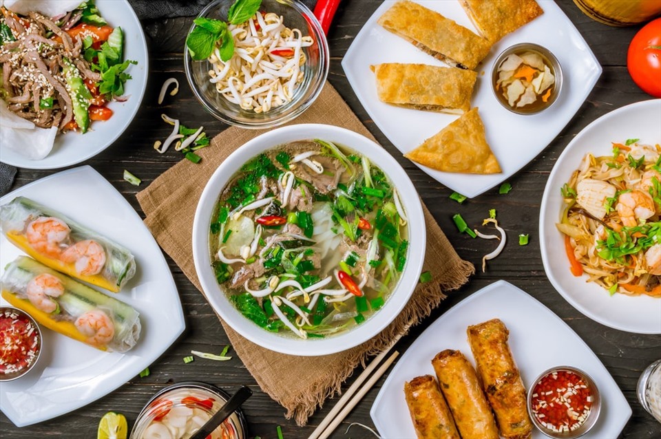 TRAVEL+ (Du lịch và hơn thế) số 2 có chủ đề “Việt Nam - Bếp ăn thế giới”